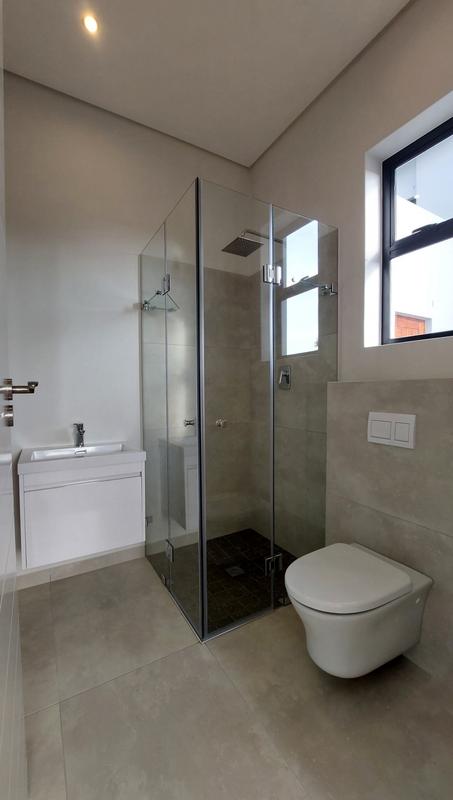 To Let 3 Bedroom Property for Rent in Graanendal Western Cape